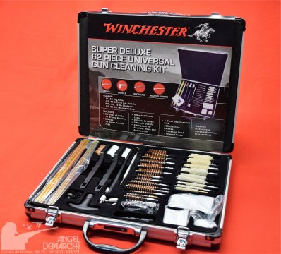 KIT DE LIMPIEZA WINCHESTER  Kit Winchester 62 piezas - Estuche aluminio