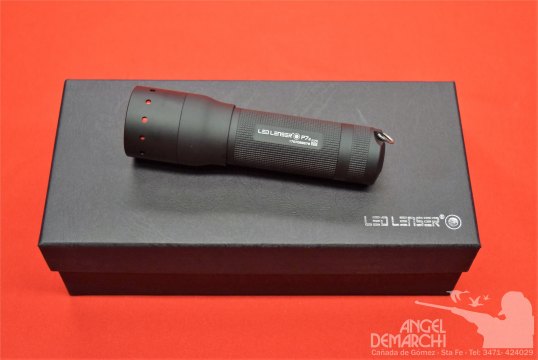 LINTERNA LED LENSER  COMBO P7.2 - 320 LUMENS