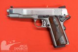 PISTOLA S&W SEMIAUTOMÁTICA MOD. SW1911 INOX CAL .45