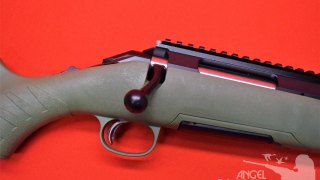 CARABINA A CERROJO RUGER CAL 308W MOD. PREDATOR  SINTÉTICA/VERDE