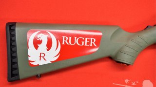 CARABINA A CERROJO RUGER CAL 308W MOD. PREDATOR  SINTÉTICA/VERDE