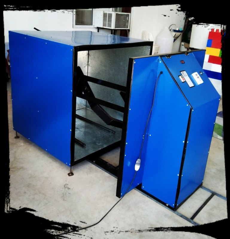 Maquina de rotomoldeo Maquina de rotomoldeo