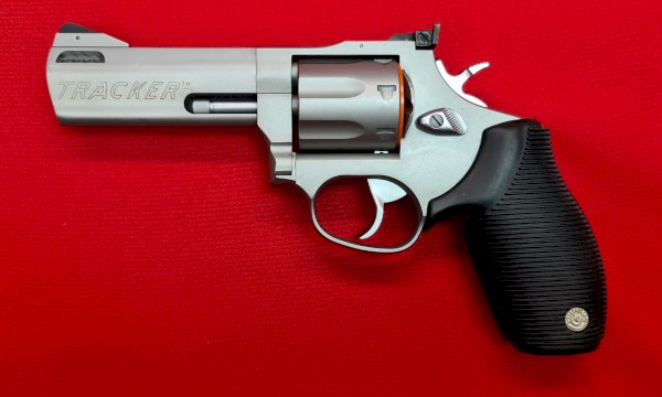 REVOLVER TAURUS 627CP 4