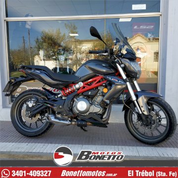 BENELLI TNT 300 2017 27400 KM BENELLI TNT 300 2017 27400 KM