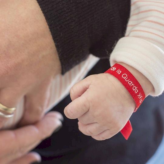Pulsera Cinta Roja Angelito Esqui