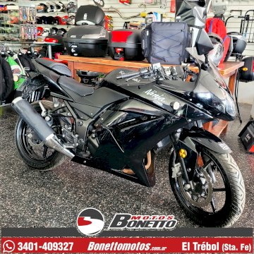 KAWASAKI NINJA 250 2011 19500 MILLAS KAWASAKI NINJA 250 2011 19500 MILLAS