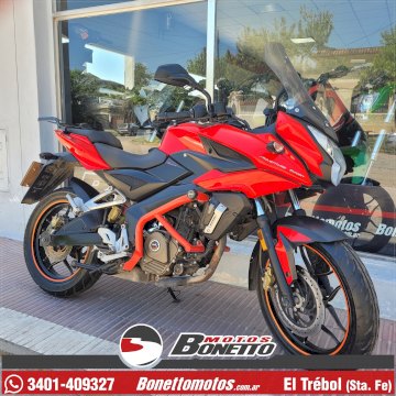 BAJAJ ROUSER 200 AS 2017 22400 KM BAJAJ ROUSER 200 AS 2017 22400 KM