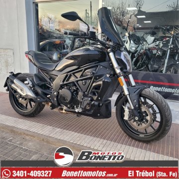 BENELLI 502C 2018 3900 KM BENELLI 502C 2018 3900 KM