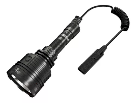 LINTERNA NITECORE P30i 2000 LUMENS - 1000 METROS