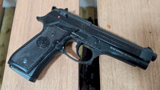 PISTOLA BERETTA 92 FS (USADA) CAL.9MM 