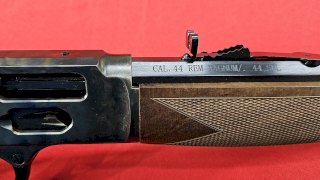 CARABINA HENRY A PALANCA H012 CAL. 44 MAG NOGAL PAVON