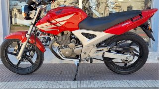 HONDA CBX 250 TWISTER 2011 10700 KM