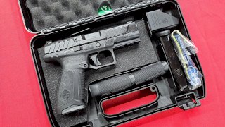 PISTOLA BERETTA APX A1 CAL 9MM PAVONADA