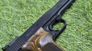 PISTOLA SMITH & WESSON SEMI 41 - 178 MM CAL 22LR