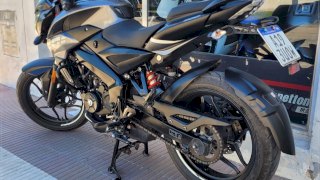 BAJAJ ROUSER 200 NS 2023 5.000 KM