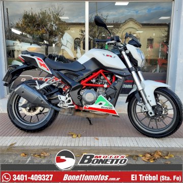 BENELLI TNT 25 2017 21.600 KM BENELLI TNT 25 2017 21.600 KM