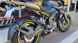 BAJAJ ROUSER 200 NS 2022 24.215 KM