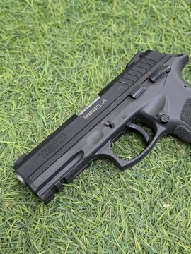 PISTOLA TAURUS 9MM TH9 PAVÓN/GRIS PISTOLA TAURUS 9MM TH9 PAVÓN/GRIS