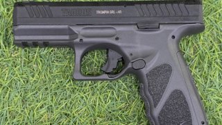 PISTOLA TAURUS SEMI 9MM TS9 PAVÓN/GRIS