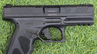 PISTOLA TAURUS SEMI 9MM TS9 PAVONADA 