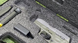 PISTOLA TAURUS SEMI G3C 9MM OLIVA/INOX