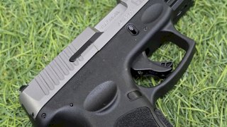 PISTOLA TAURUS SEMI 9MM G3C GRIS/PAVON 
