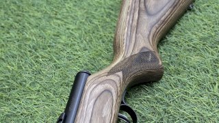 CARABINA SAVAGE MARK II BV CAL.22 LR LAMINADO/PAVON