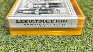 ACCESORIOS LEE SET DIES DE LUXE C.30-30 KIT x 4 c/shellholder
