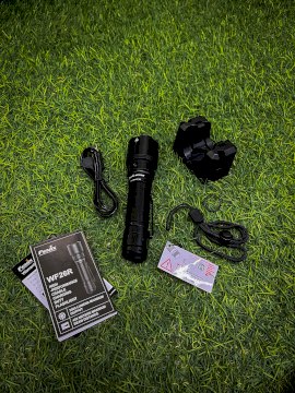 LINTERNA FENIX WF26R 3000 LUMENS - 450 MTS - BASE DE CARGA LINTERNA FENIX WF26R 3000 LUMENS - 450 MTS - BASE DE CARGA