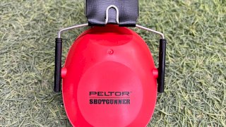 PROTECTORES AUDITIVOS SHOTGUNNER - 97011 COLOR ROJO
