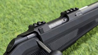 CARABINA A CERROJO 22LR 600 ALPHA CZ