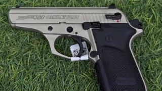 PISTOLA BERSA SEMI PLUSCOMBAT 380 NIKELADA CAL .380