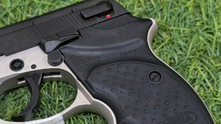 PISTOLA BERSA SEMI THUNDER 380 DOS TONOS CAL .380