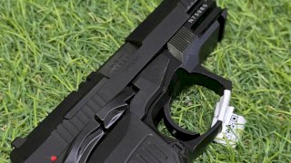 PISTOLA BERSA TPR9C PAVONADA CAL .9MM