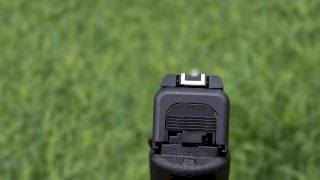 PISTOLA  GLOCK SEMI 34 - GEN 4 PAVONADA CAL .9