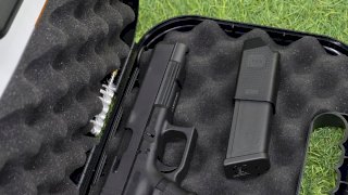 PISTOLA  GLOCK SEMI 34 - GEN 4 PAVONADA CAL .9