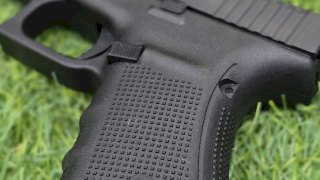 PISTOLA SEMI GLOCK 40 GEN 4 MOS CAL .10MM