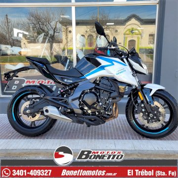 CFMOTO 400 NK 2025 661 KM CFMOTO 400 NK 2025 661 KM
