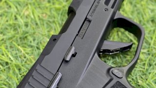 PISTOLA SEMI SIG SAUER CAL .22LR P322