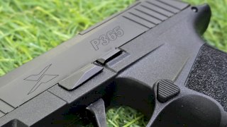 PISTOLA SEMI SIG SAUER CAL .9MM P365XCA-9-COMP MACRO
