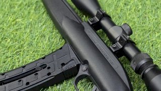 CARABINA MOSSBERG SEMI M715 TACTICAL C/MIRA  CAL .22 LR