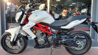 BENELLI TNT 300 2017 22.200 KM