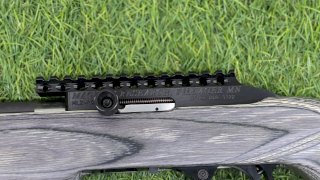 CARABINA MAGNUM RESEARCH CAL. 22 MLR-1722 SSEB22G THUMBOLT  CARABINA MAGNUM RESEARCH CAL. 22 MLR-1722 SSEB22G THUMBOLT