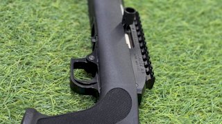 CARABINA MAGNUM RESEARCH CAL. 22 MLR-1722 SSAT22UT THUMBOLT  CARABINA MAGNUM RESEARCH CAL. 22 MLR-1722 SSAT22UT THUMBOLT