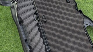 ESTUCHE PLANO PRO MAX - 132 X 9,5 X 26 CM-P/1 ARMA LARGA CON MIRA ESTUCHE PLANO PRO MAX - 132 X 9,5 X 26 CM-P/1 ARMA LARGA CON MIRA