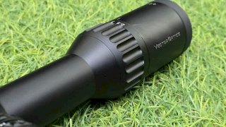 MIRA VECTOR CONTINENTAL X6 2,5-15X56 G4 30MM RETICULO 4 ILUMINADO - C/ANILLAS - SPF MIRA VECTOR CONTINENTAL X6 2,5-15X56 G4 30MM RETICULO 4 ILUMINADO - C/ANILLAS - SPF