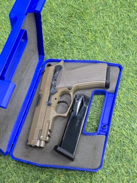 PISTOLA BERSA SEMI TPR9 FDE CAL .9MM (USADA) PISTOLA BERSA SEMI TPR9 FDE CAL .9MM (USADA)