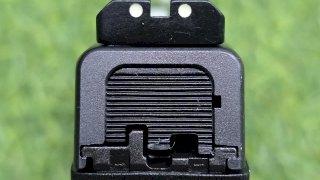 PISTOLA SEMI CZ P-10 C CAL. 9MM PAVON PISTOLA SEMI CZ P-10 C CAL. 9MM PAVON