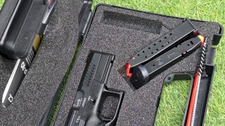 PISTOLA SEMI CZ P-10 C CAL. 9MM PAVON PISTOLA SEMI CZ P-10 C CAL. 9MM PAVON