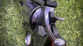 REVOLVER SMITH & WESSON 629 DE LUXE CAL. 44 MGM